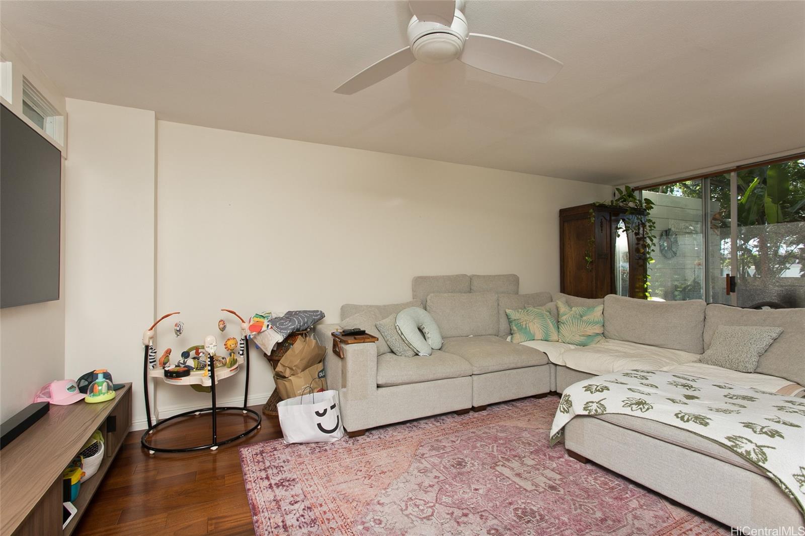 3030 Pualei Circle townhouse # 101, Honolulu, Hawaii - photo 4 of 20