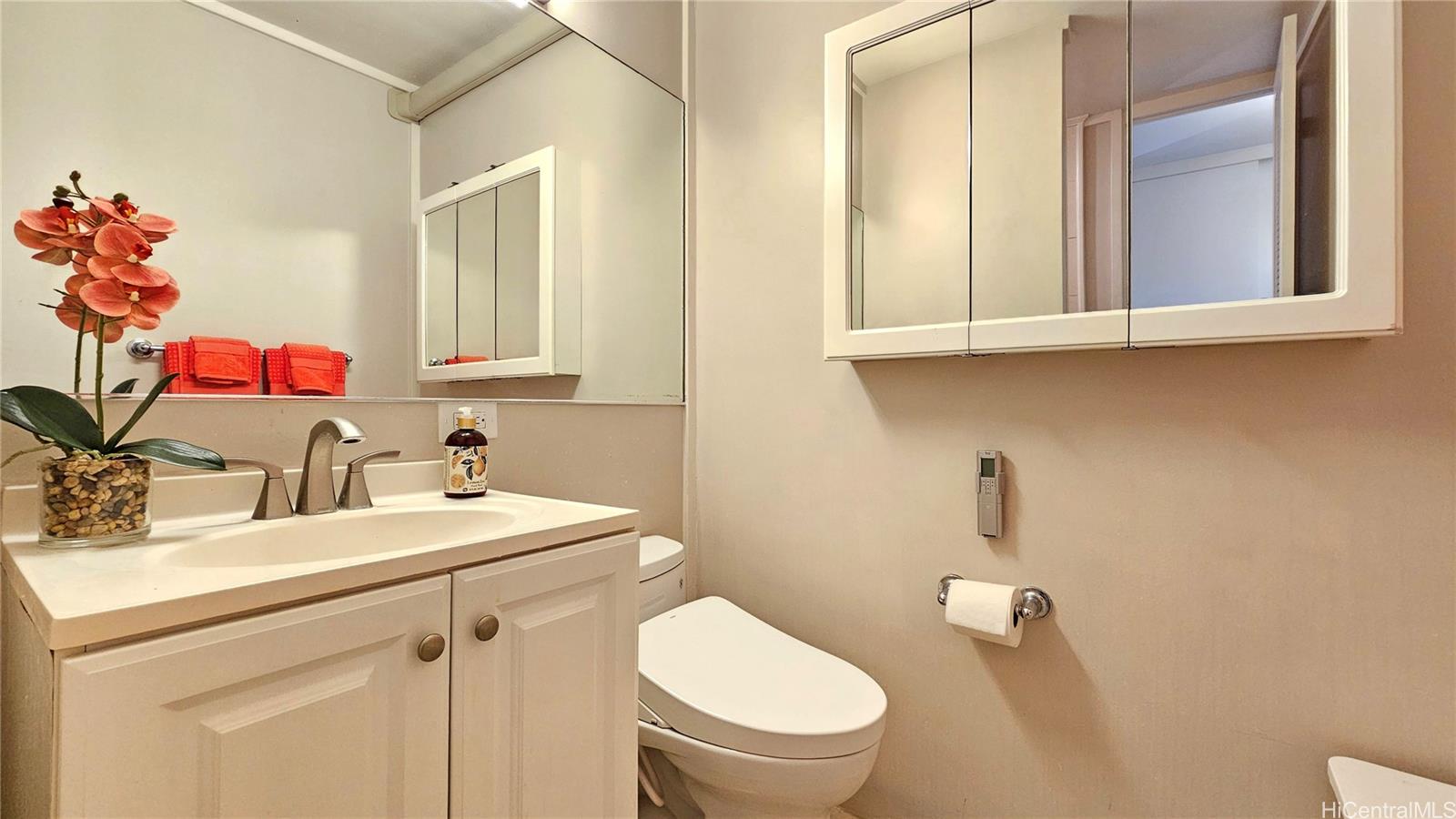 Diamond Head @ Pualei Cir condo # 304, Honolulu, Hawaii - photo 7 of 17