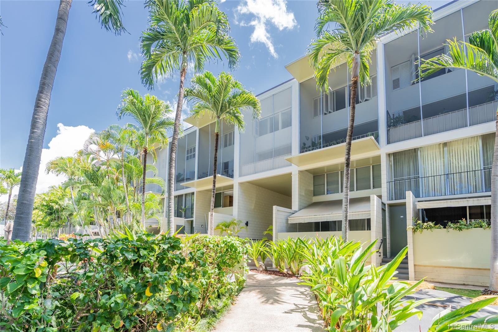 Diamond Head Pualei Cir 308, 3030 Pualei Circle, Honolulu Diamond