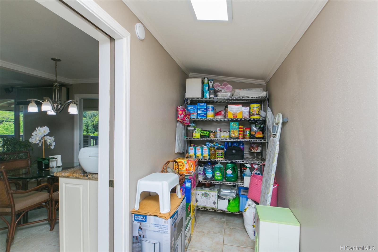 3031 Nihi Street D5, Honolulu house for sale Kalihi Valley Honolulu