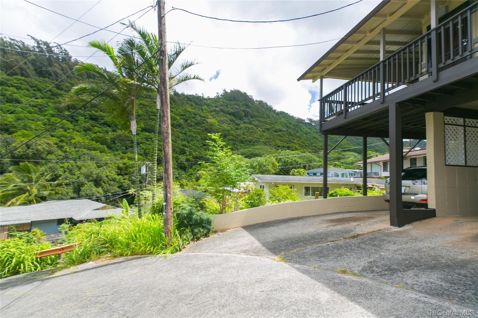 3031 Nihi Street D5, Honolulu house for sale Kalihi Valley Honolulu