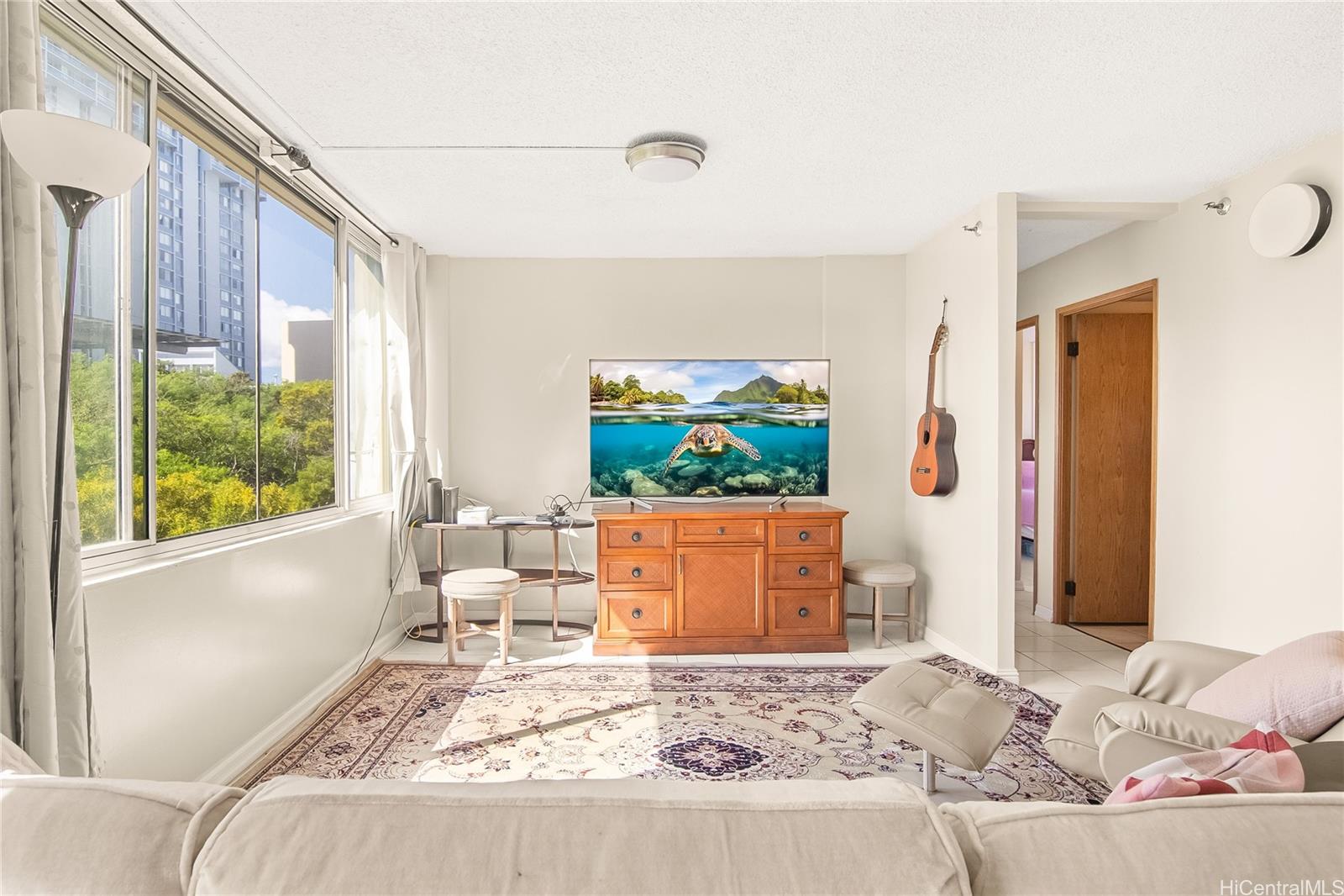 Ocean Vista condo # 502, Honolulu, Hawaii - photo 4 of 22