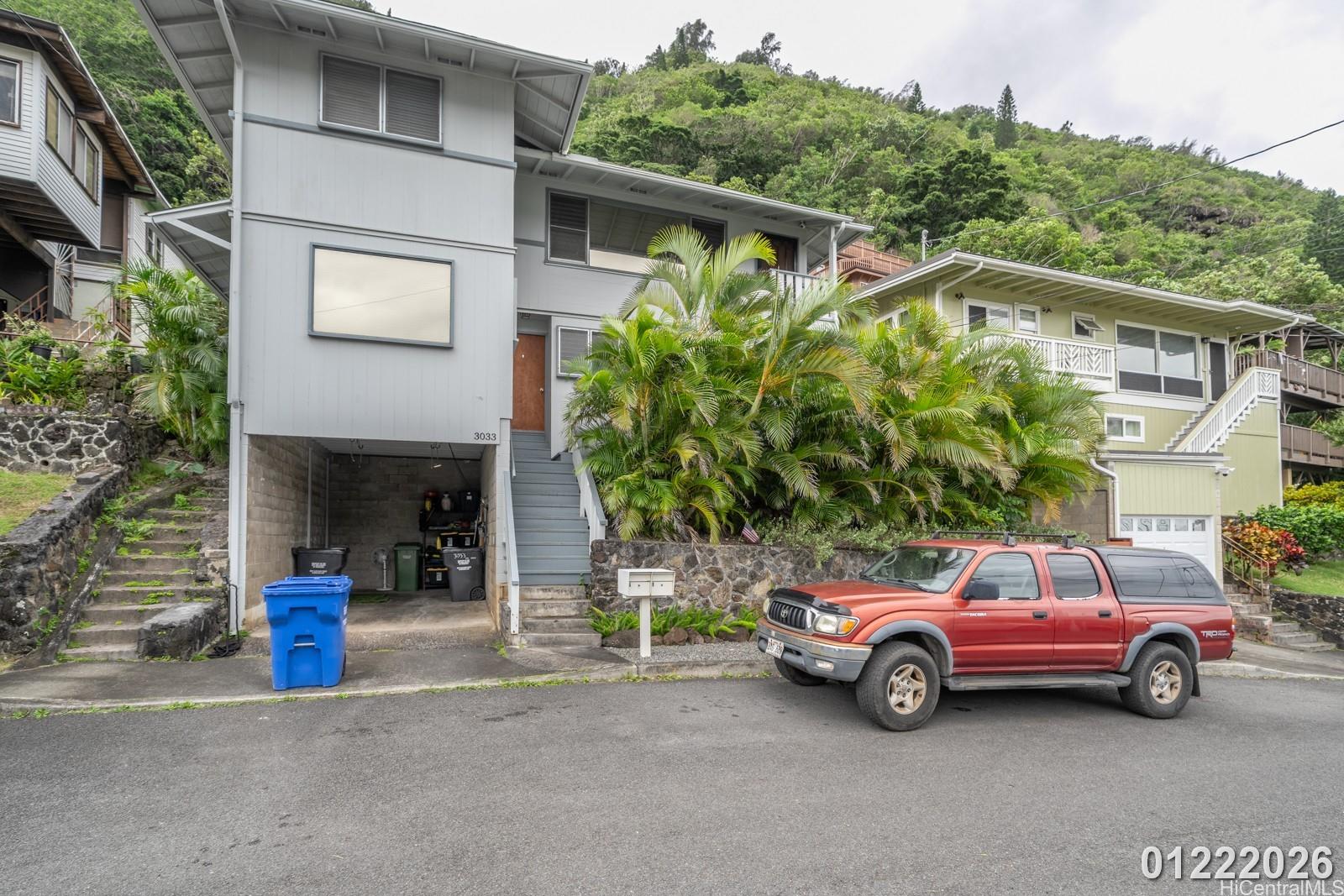 Honolulu Rent All Sign 3033 Woolsey Place (Upstairs) Honolulu - Hawaii Rental