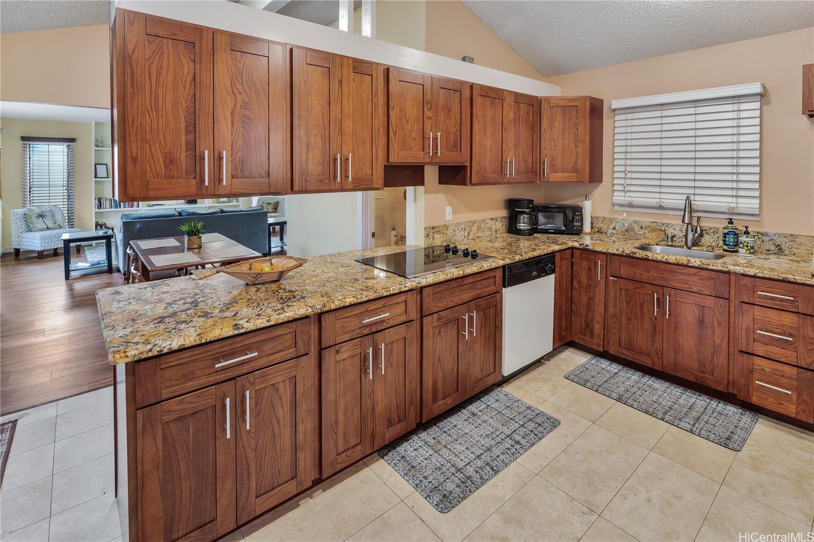 304  Ilimano Street Kalaheo Hillside, Kailua home - photo 20 of 25