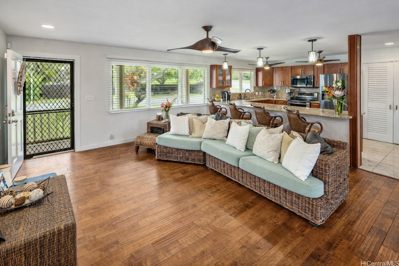 304  Ilimano Street Kalaheo Hillside, Kailua home - photo 5 of 25