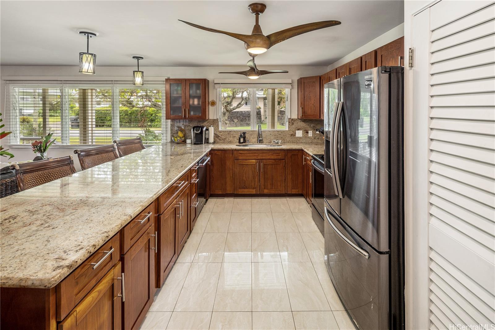 304  Ilimano Street Kalaheo Hillside, Kailua home - photo 8 of 25