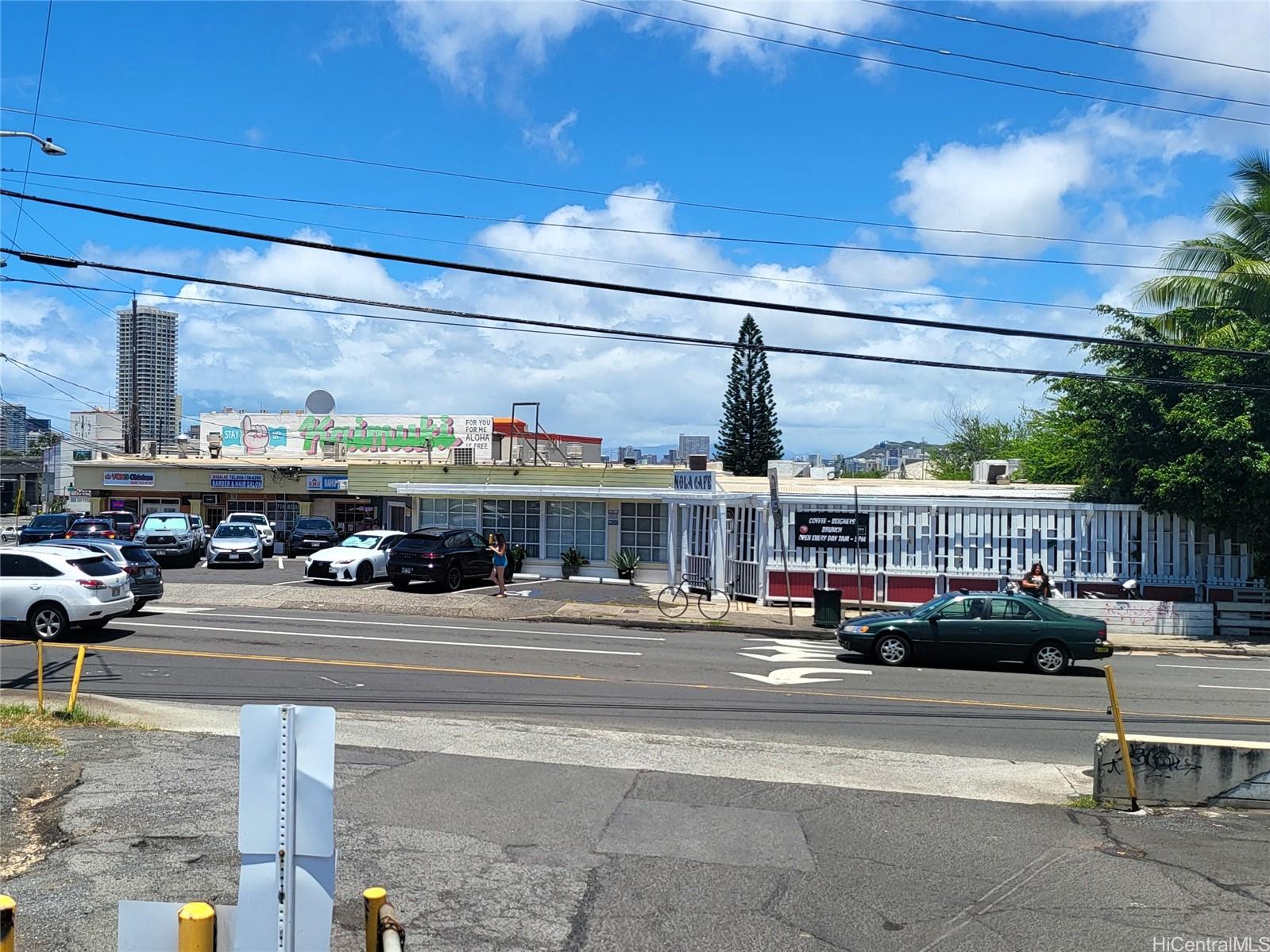 3040 Waialae Ave Honolulu Oahu commercial real estate photo2 of 14