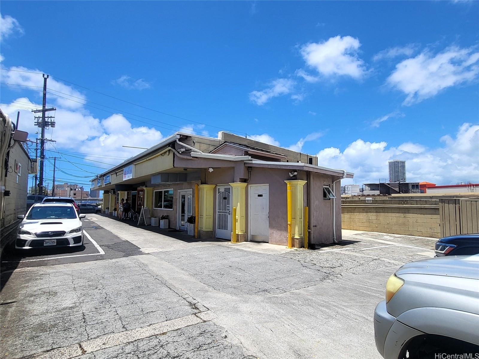 3040 Waialae Ave Honolulu Oahu commercial real estate photo13 of 14