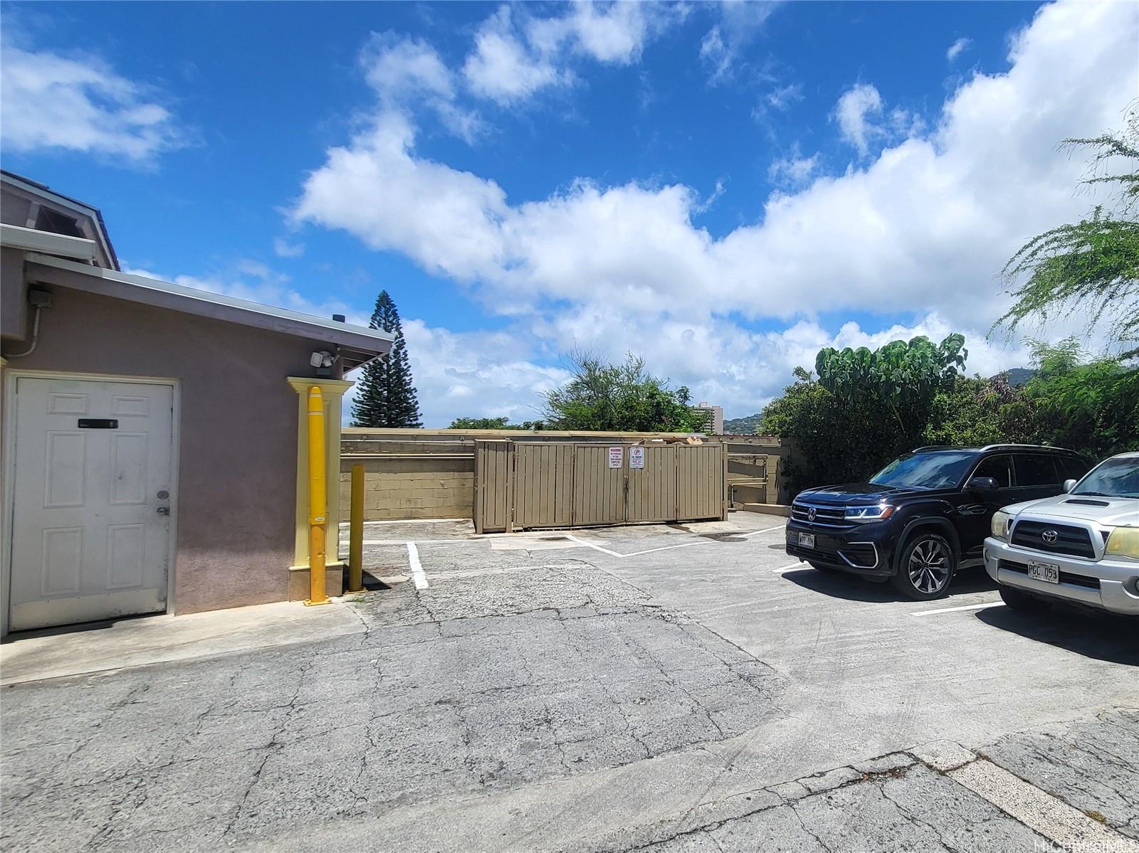 3040 Waialae Ave Honolulu Oahu commercial real estate photo14 of 14