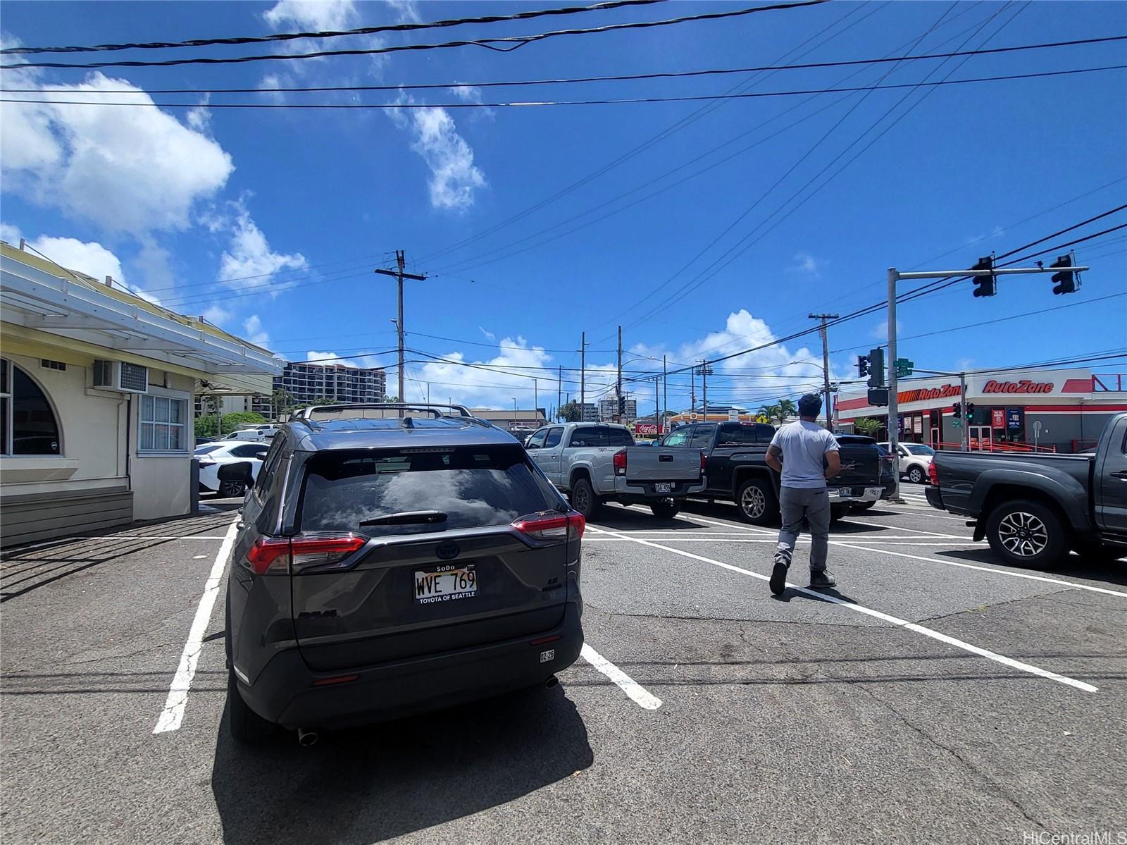 3040 Waialae Ave Honolulu Oahu commercial real estate photo10 of 14