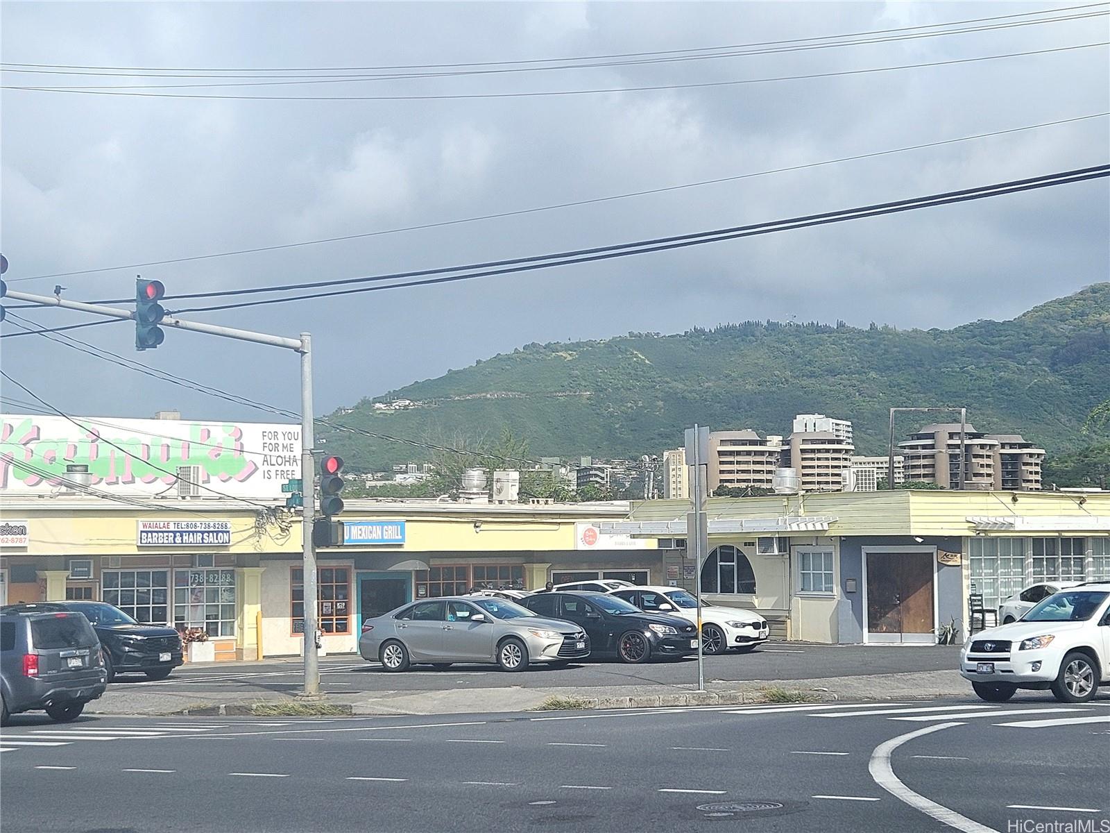 3040 Waialae Ave Honolulu Oahu commercial real estate photo2 of 5