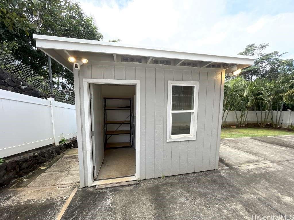3043 Gulston St Honolulu - Rental - photo 13 of 19