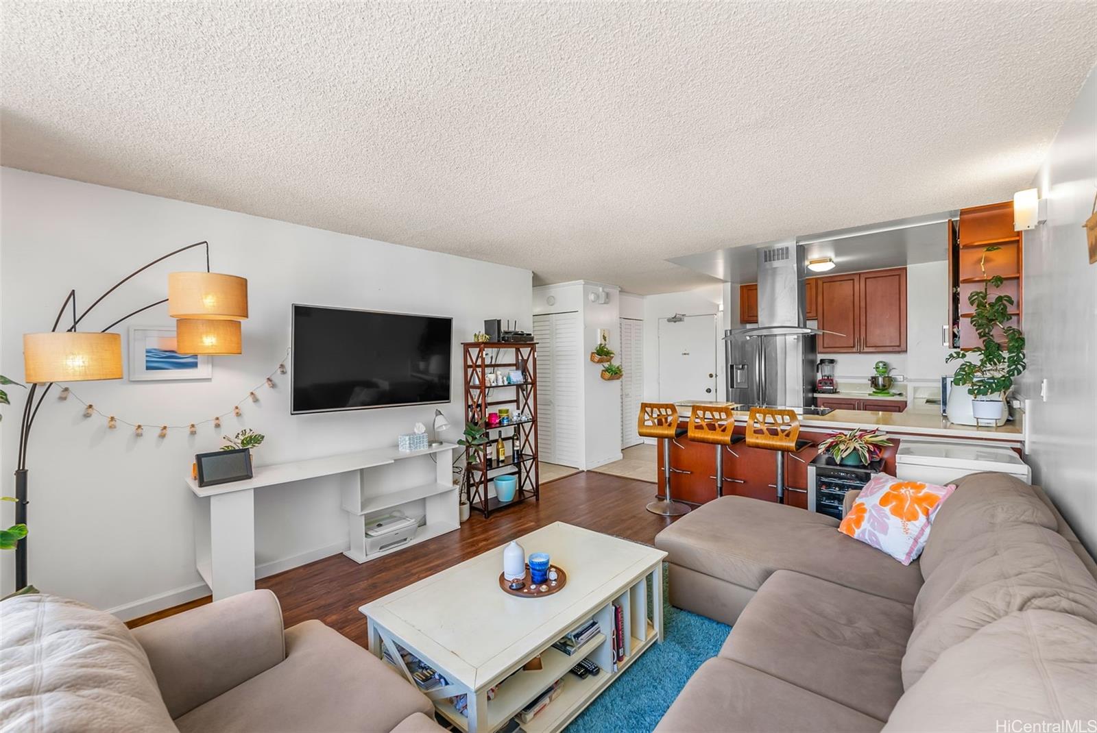 Harbour Ridge condo # 1305, Honolulu, Hawaii - photo 2 of 18