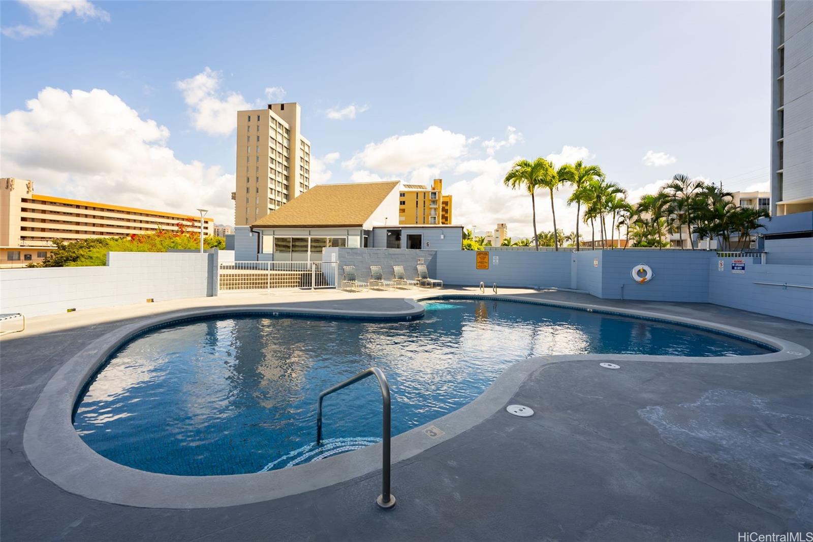 Harbour Ridge condo # 1305, Honolulu, Hawaii - photo 16 of 18