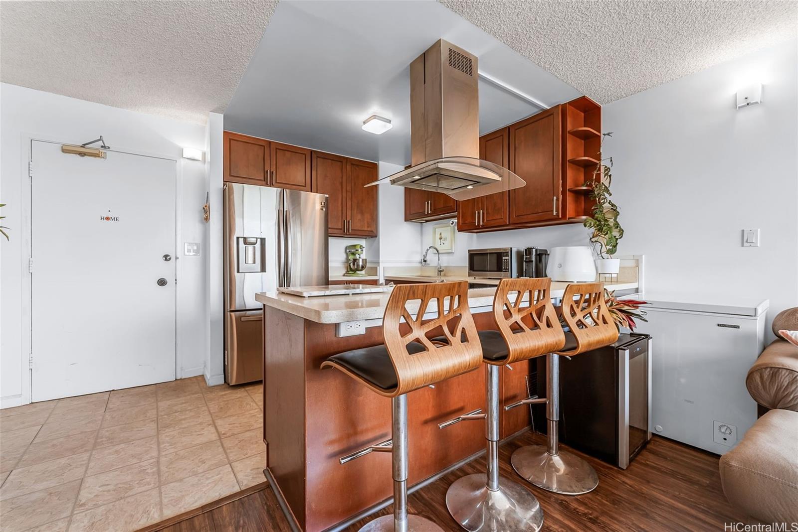 Harbour Ridge condo # 1305, Honolulu, Hawaii - photo 6 of 18