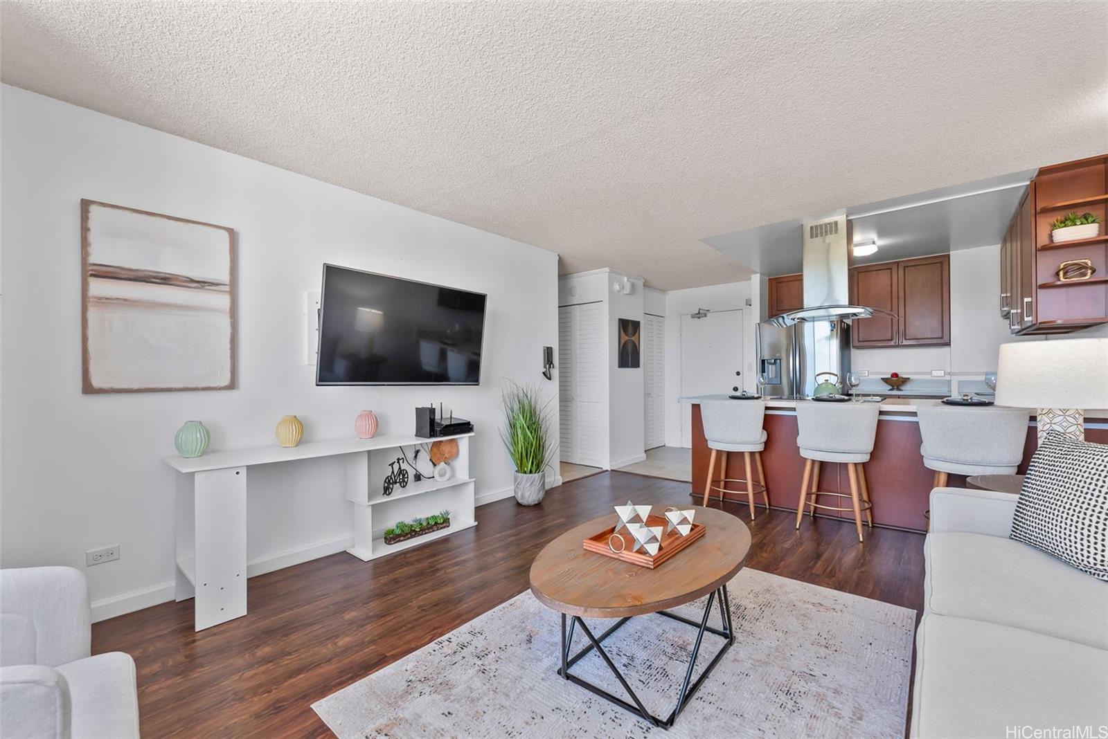 Harbour Ridge condo # 1305, Honolulu, Hawaii - photo 4 of 24