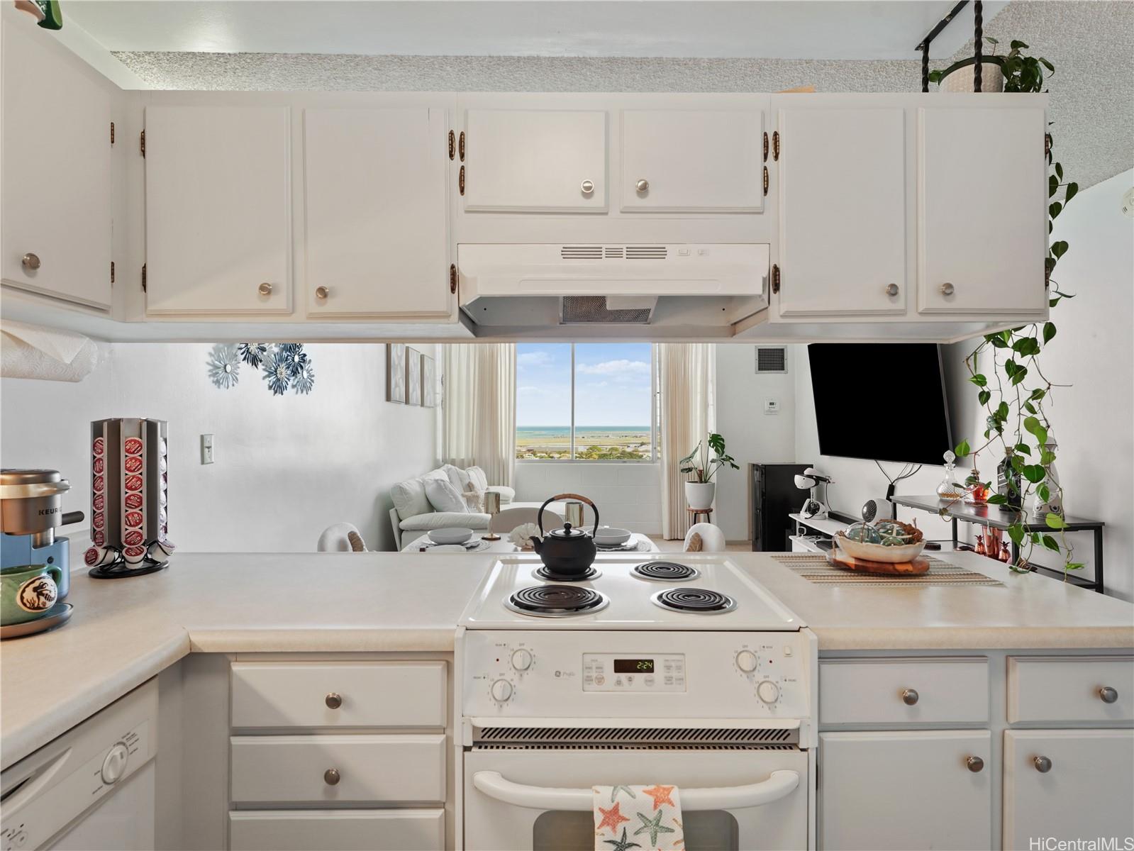 Harbour Ridge condo # 1416, Honolulu, Hawaii - photo 6 of 22