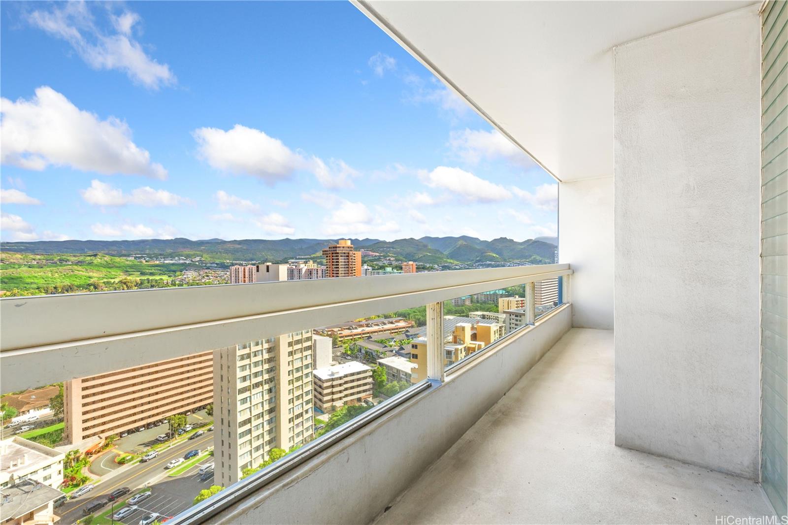 Harbour Ridge condo # 1701, Honolulu, Hawaii - photo 11 of 24