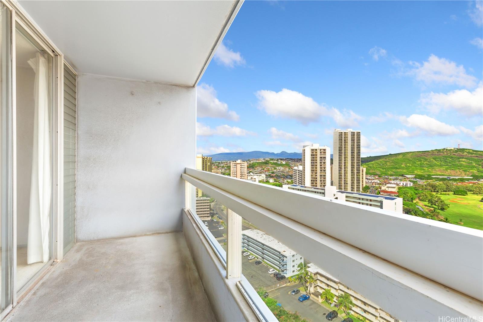 Harbour Ridge condo # 1701, Honolulu, Hawaii - photo 12 of 24