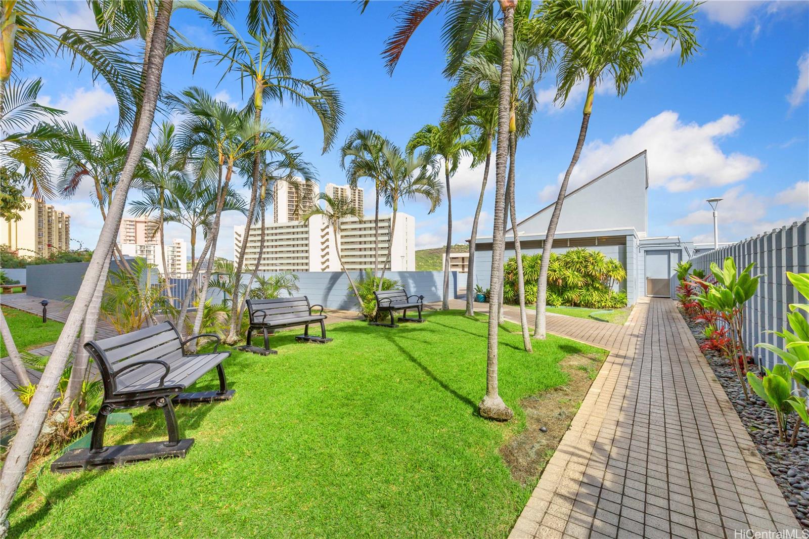Harbour Ridge condo # 1701, Honolulu, Hawaii - photo 19 of 24