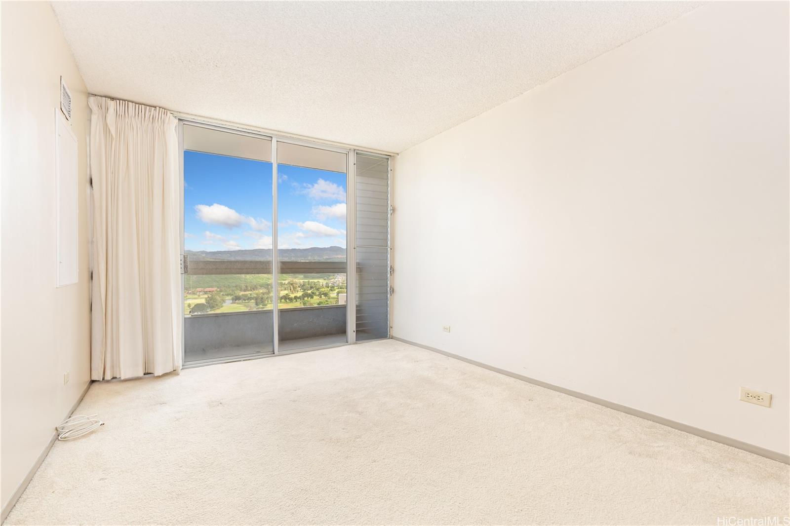 Harbour Ridge condo # 1701, Honolulu, Hawaii - photo 7 of 24