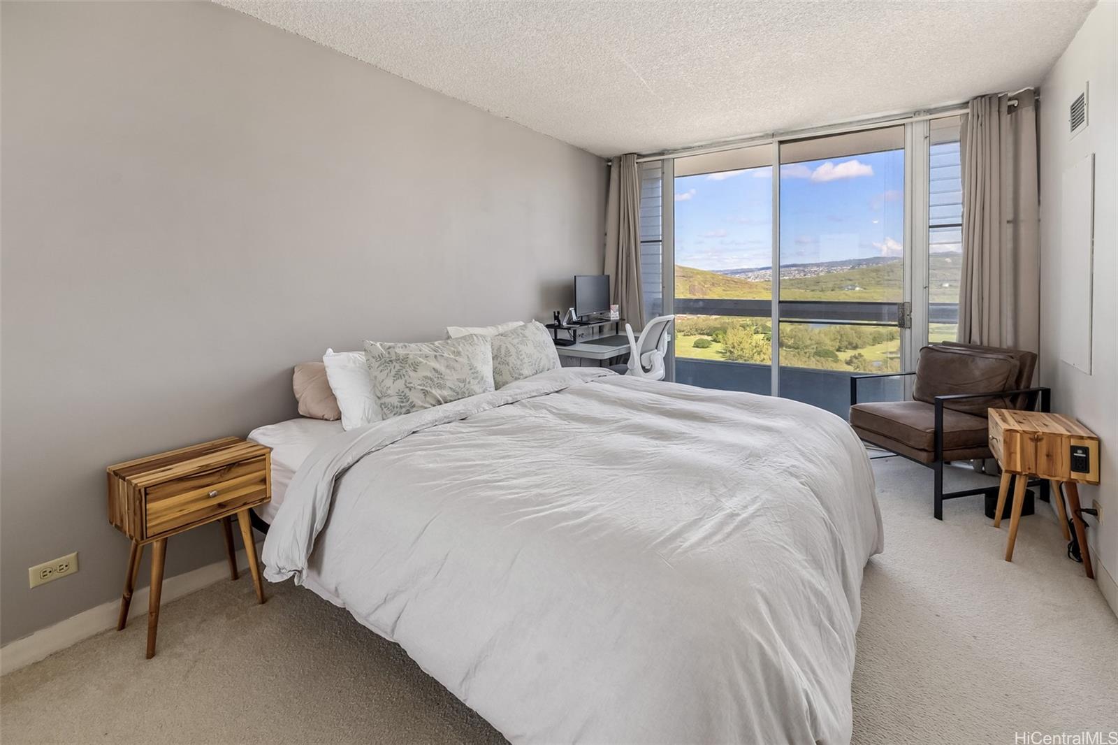 Harbour Ridge condo # 1803, Honolulu, Hawaii - photo 8 of 21