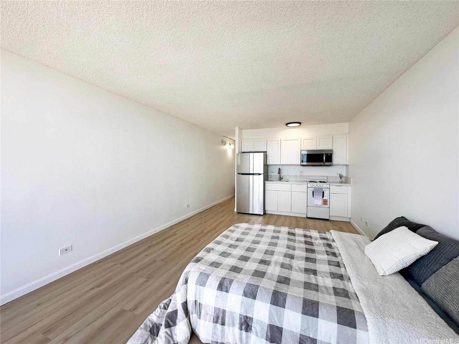 Harbour Ridge condo # 1814, Honolulu, Hawaii - photo 6 of 16