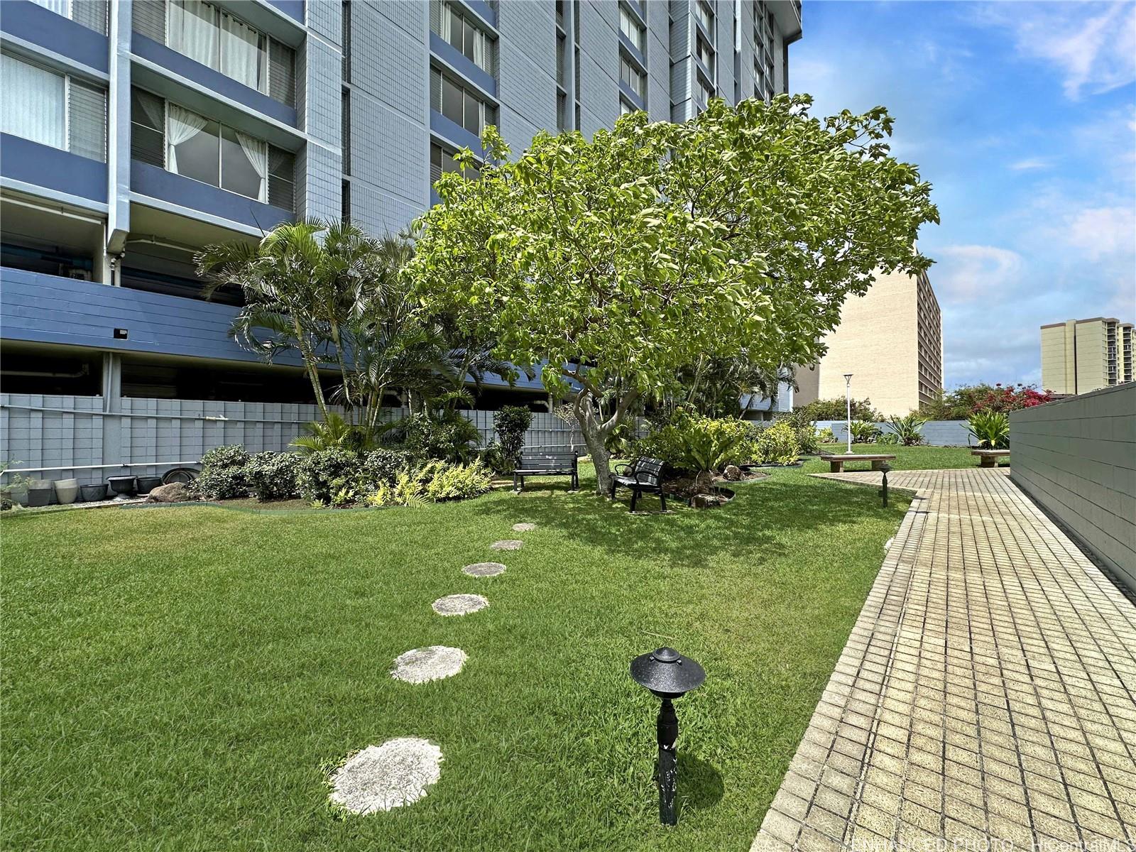 Harbour Ridge condo # 1814, Honolulu, Hawaii - photo 13 of 16