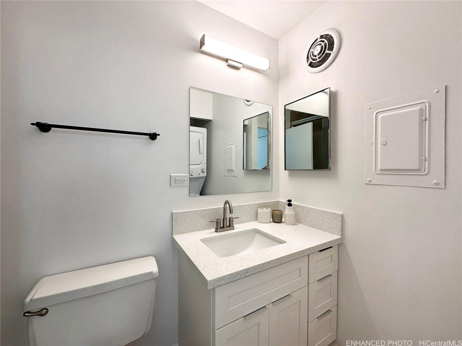 Harbour Ridge condo # 1814, Honolulu, Hawaii - photo 7 of 16