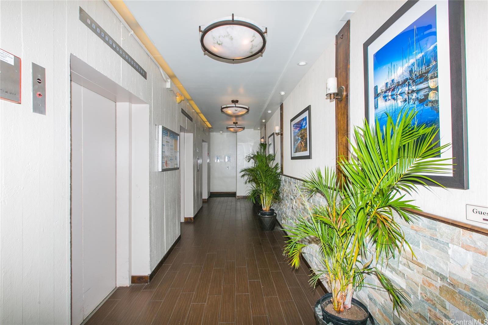 Harbour Ridge condo # 302, Honolulu, Hawaii - photo 5 of 17