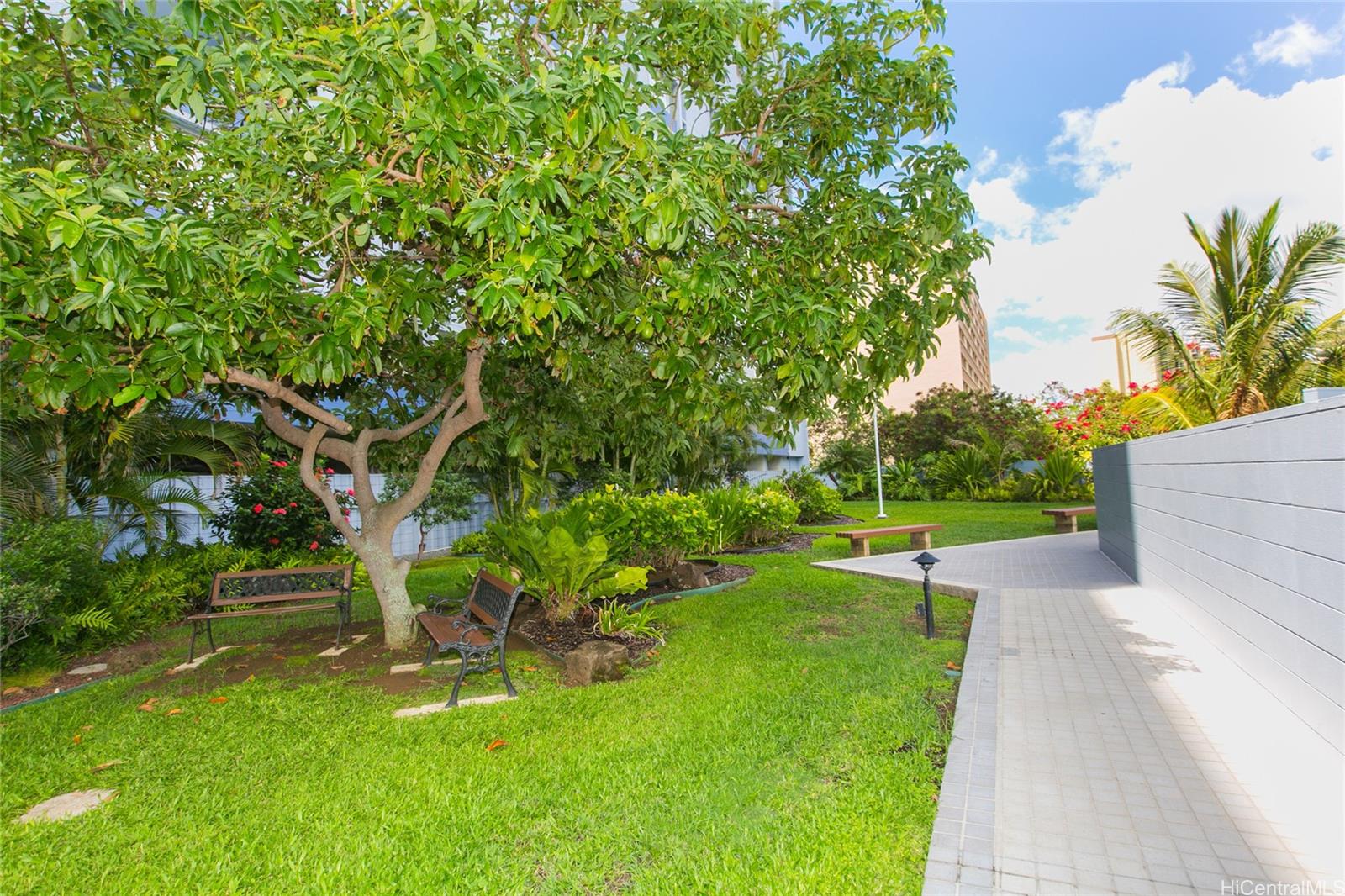 Harbour Ridge condo # 302, Honolulu, Hawaii - photo 7 of 17