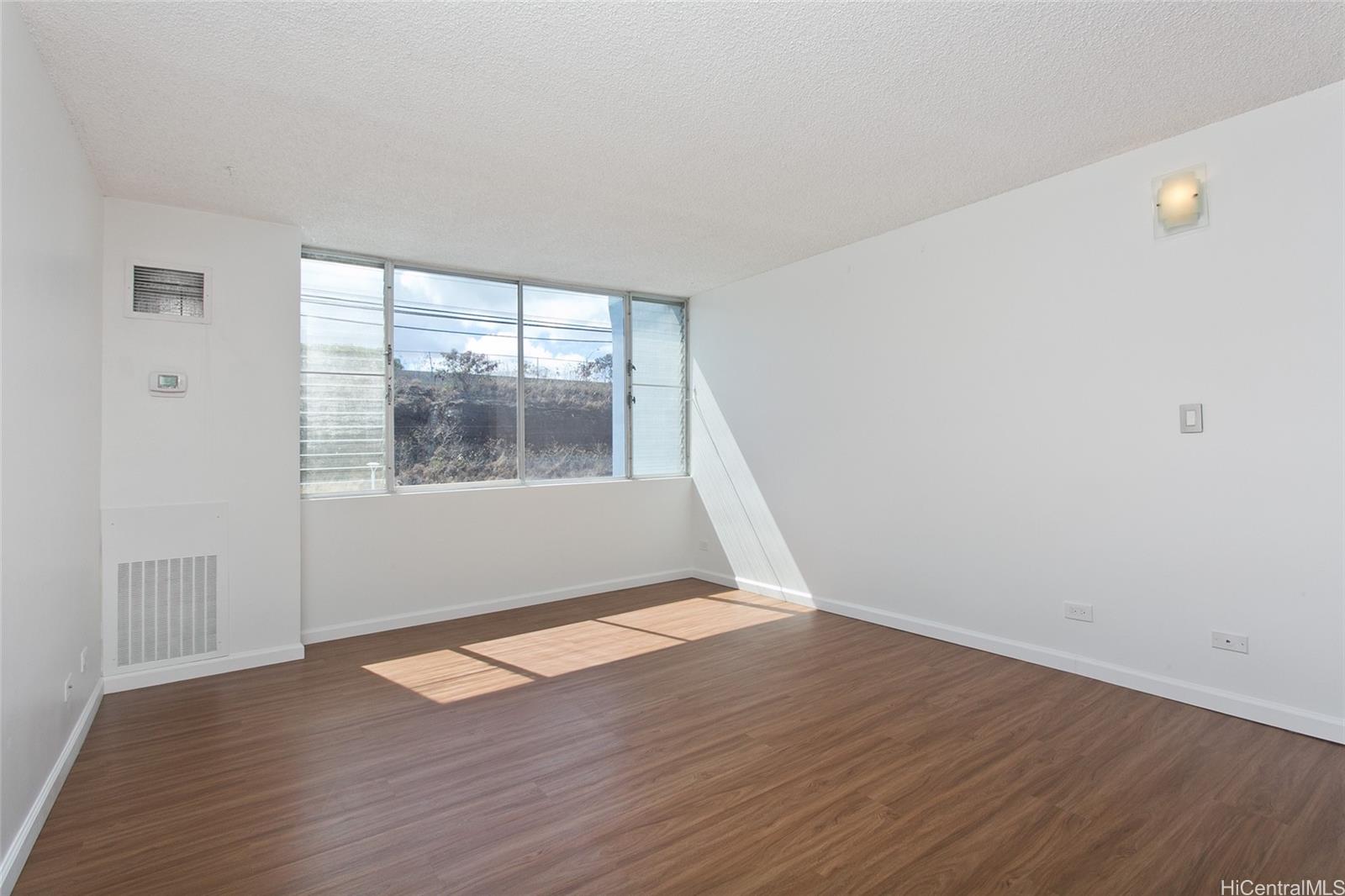 Harbour Ridge condo # 306, Honolulu, Hawaii - photo 2 of 15