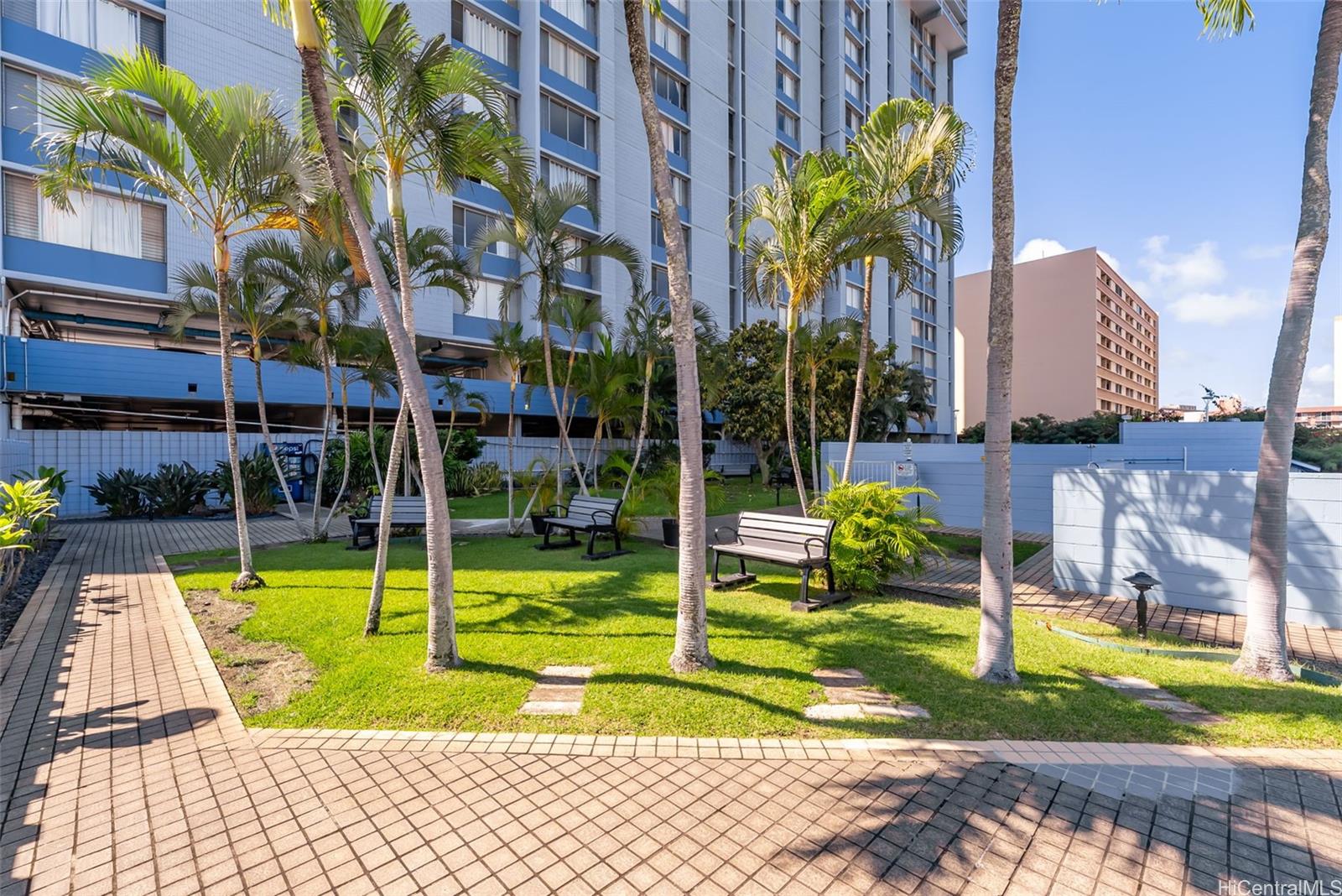 Harbour Ridge condo # 311, Honolulu, Hawaii - photo 15 of 16