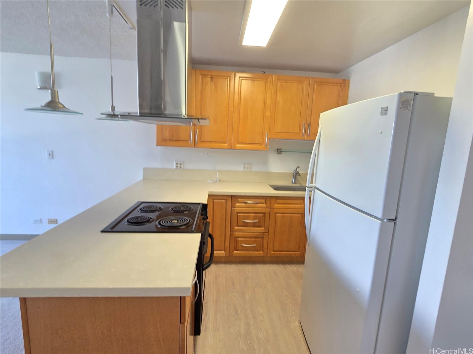 Harbour Ridge condo # 319, Honolulu, Hawaii - photo 2 of 12