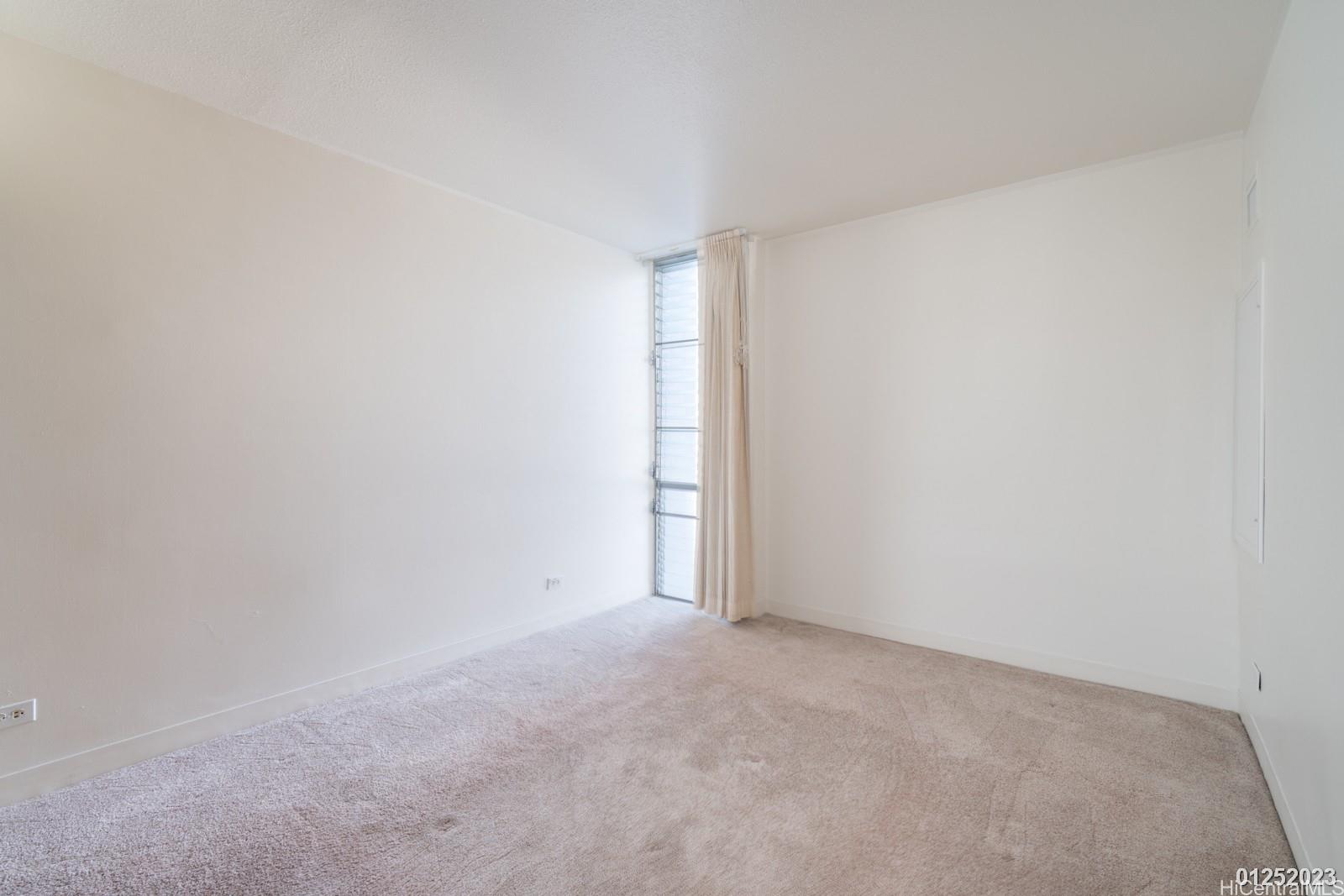 3045 Ala Napuaa Pl Honolulu - Rental - photo 14 of 22