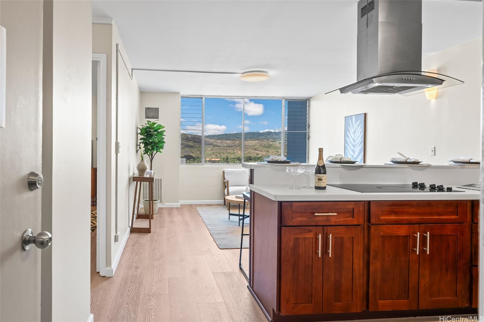 Harbour Ridge condo # 615, Honolulu, Hawaii - photo 2 of 15