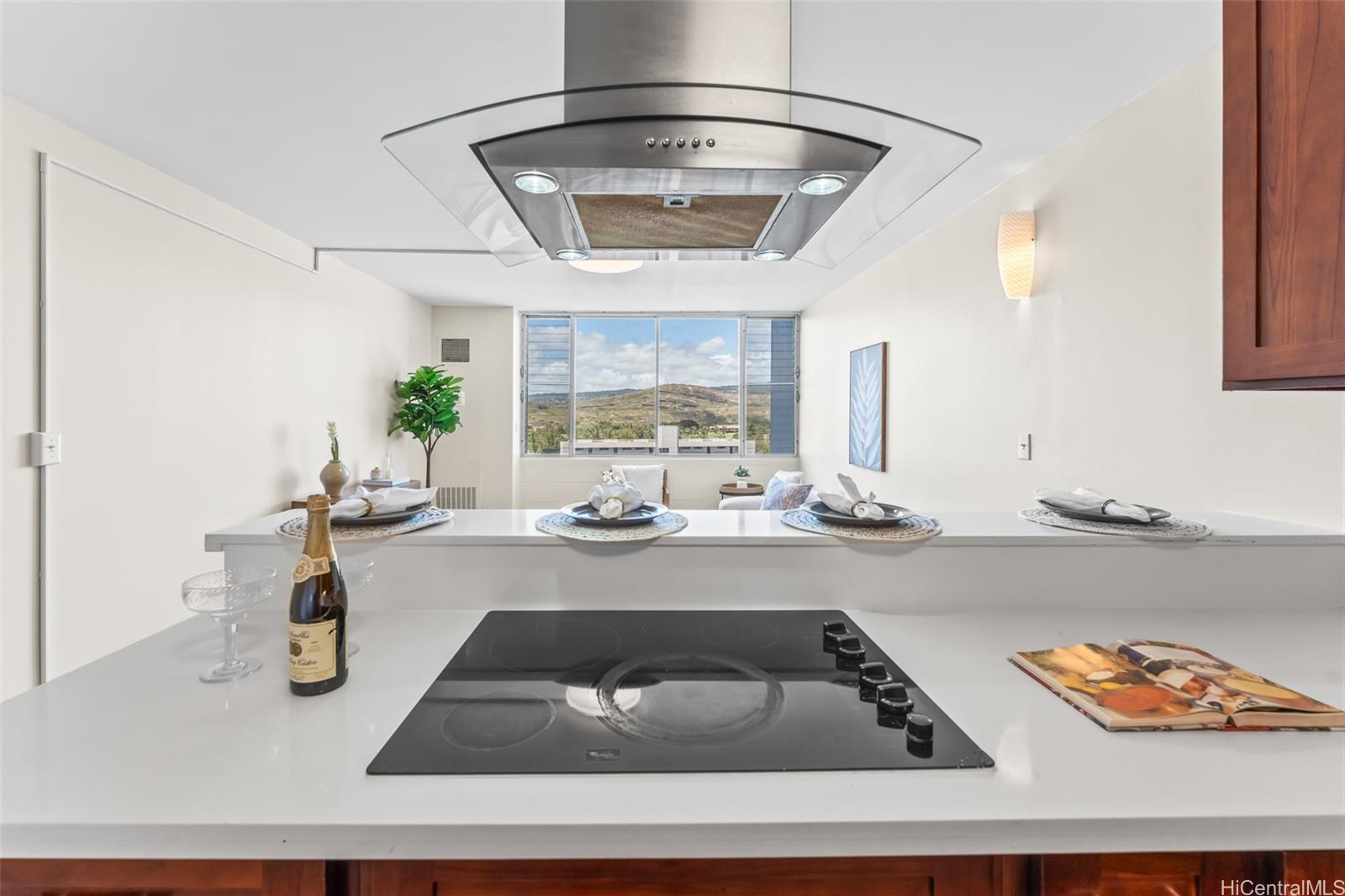 Harbour Ridge condo # 615, Honolulu, Hawaii - photo 4 of 15