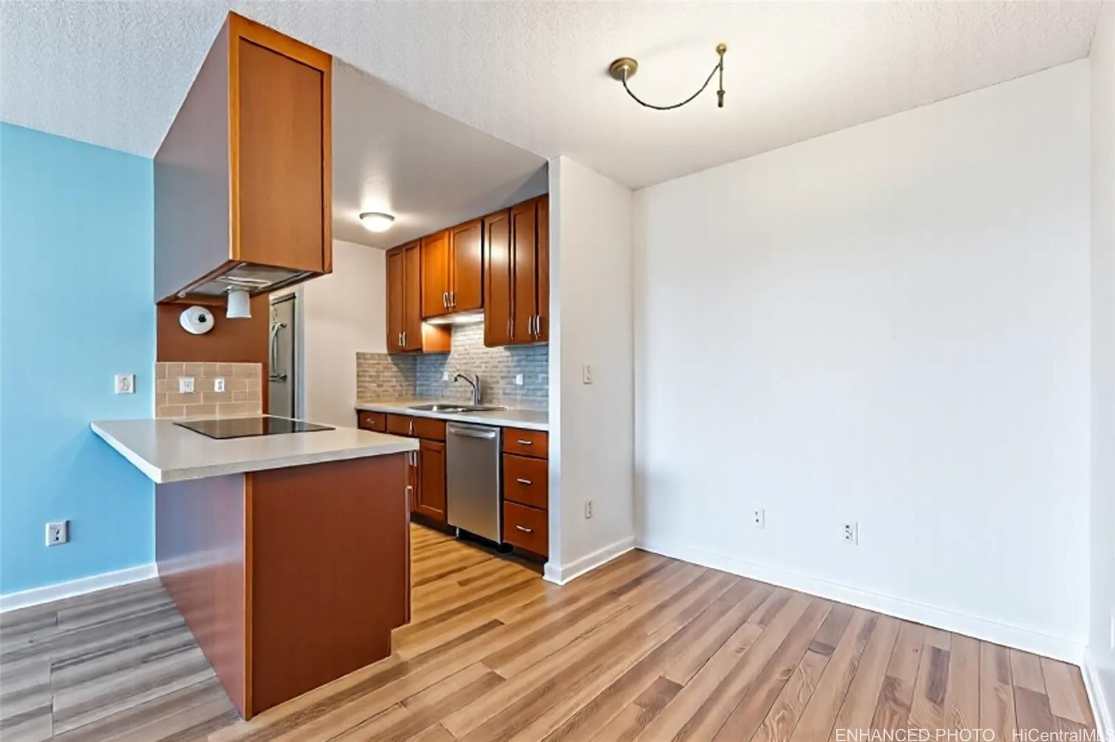 Harbour Ridge condo # 710, Honolulu, Hawaii - photo 7 of 25