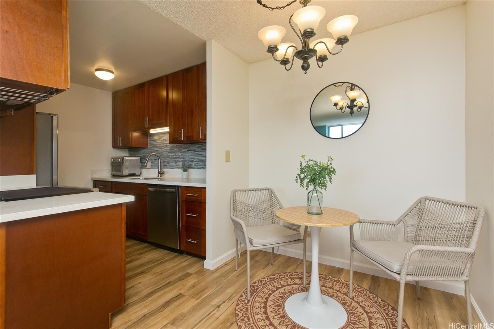 Harbour Ridge condo # 710, Honolulu, Hawaii - photo 4 of 22