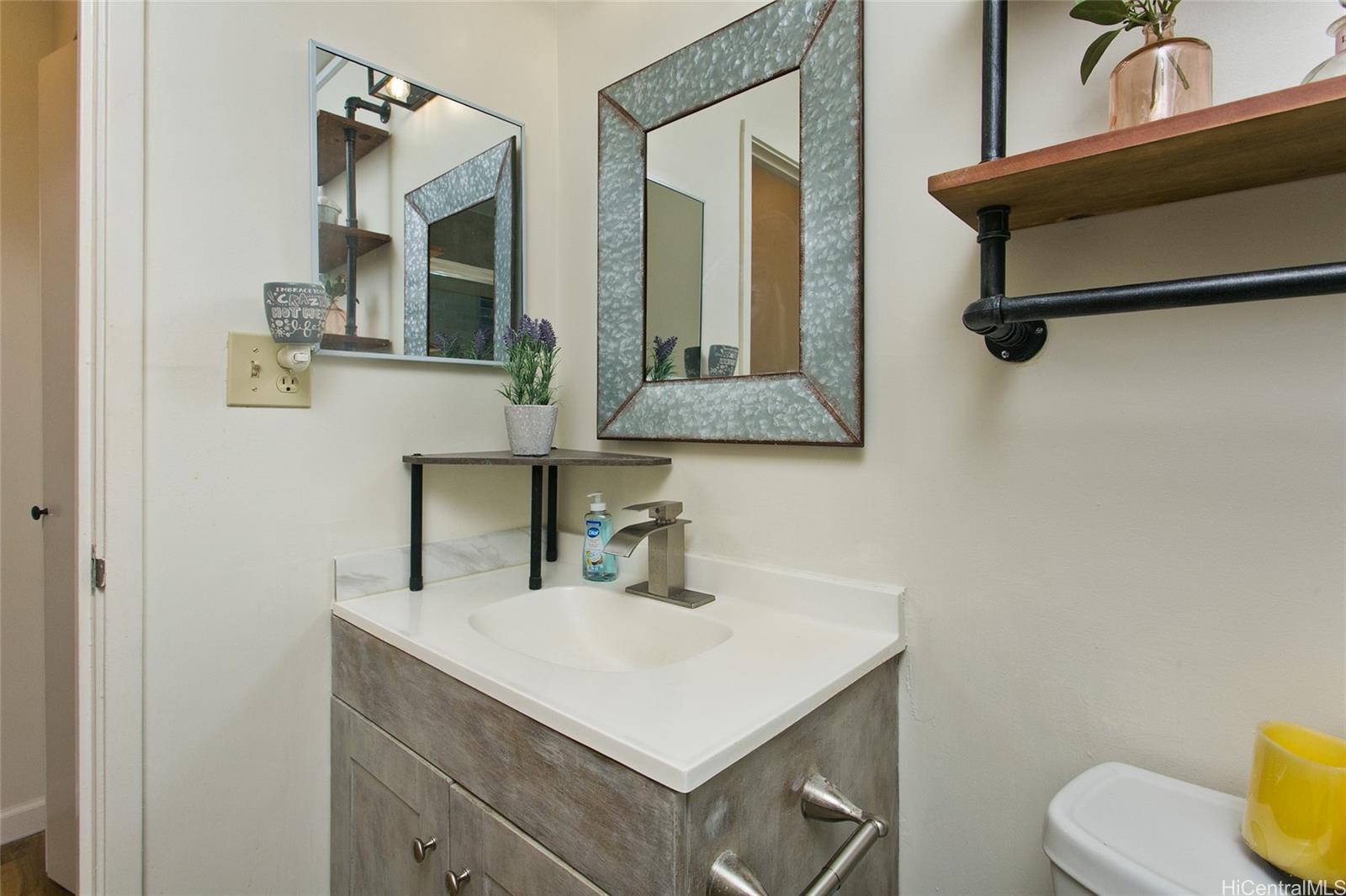 Harbour Ridge condo # 710, Honolulu, Hawaii - photo 9 of 22