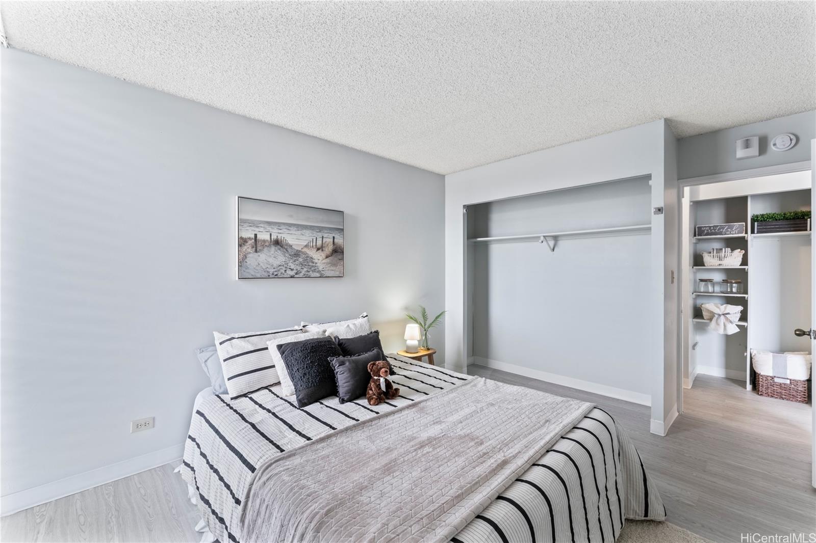 Harbour Ridge condo # 717, Honolulu, Hawaii - photo 7 of 15