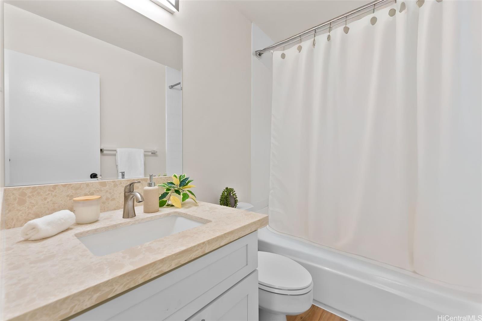 Harbour Ridge condo # 912, Honolulu, Hawaii - photo 14 of 19