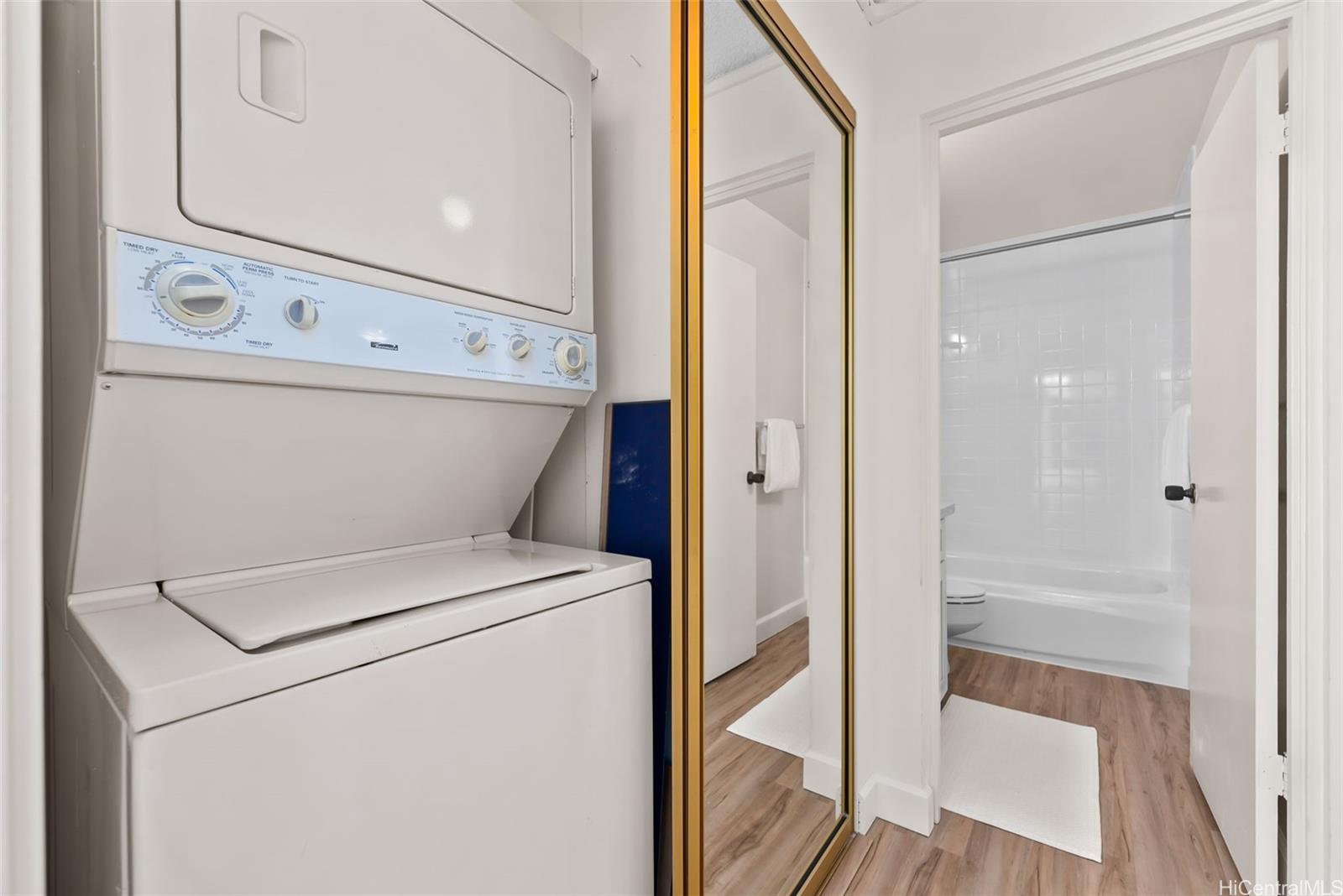 Harbour Ridge condo # 912, Honolulu, Hawaii - photo 15 of 19