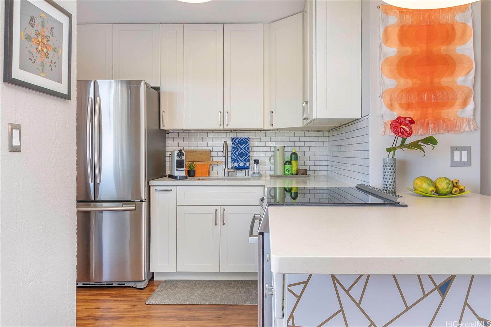 Diamond Head Gardens condo # B211, Honolulu, Hawaii - photo 3 of 24