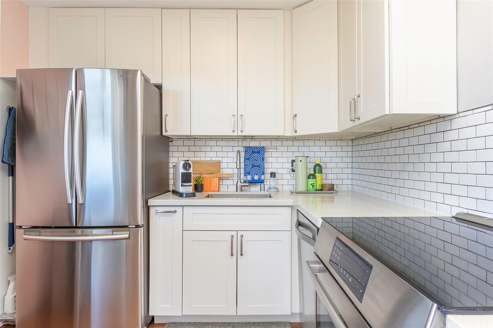 Diamond Head Gardens condo # B211, Honolulu, Hawaii - photo 4 of 24