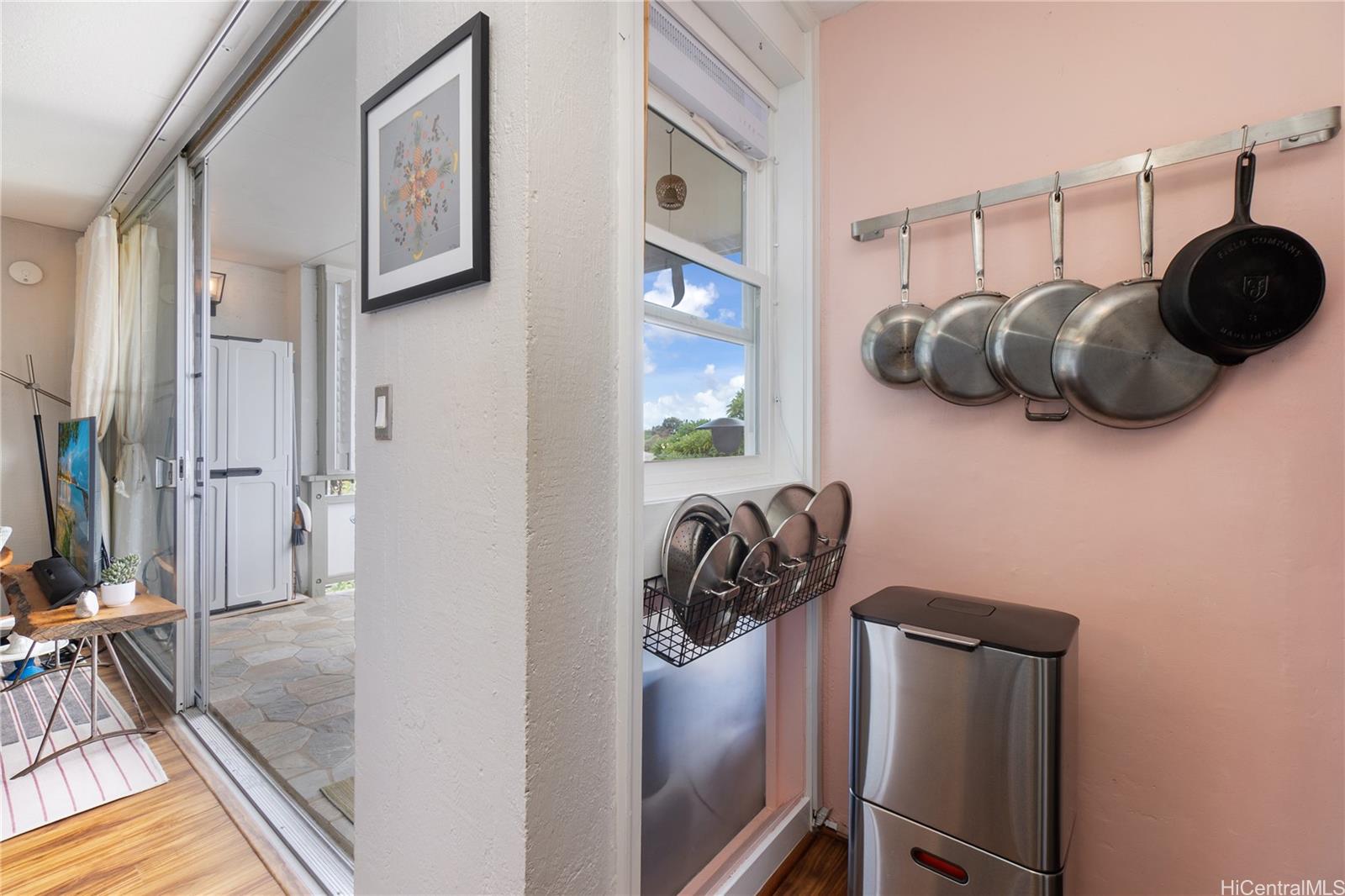 Diamond Head Gardens condo # B211, Honolulu, Hawaii - photo 5 of 24