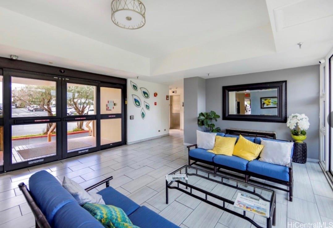 Country Club Vista condo # 17W, Honolulu, Hawaii - photo 13 of 15