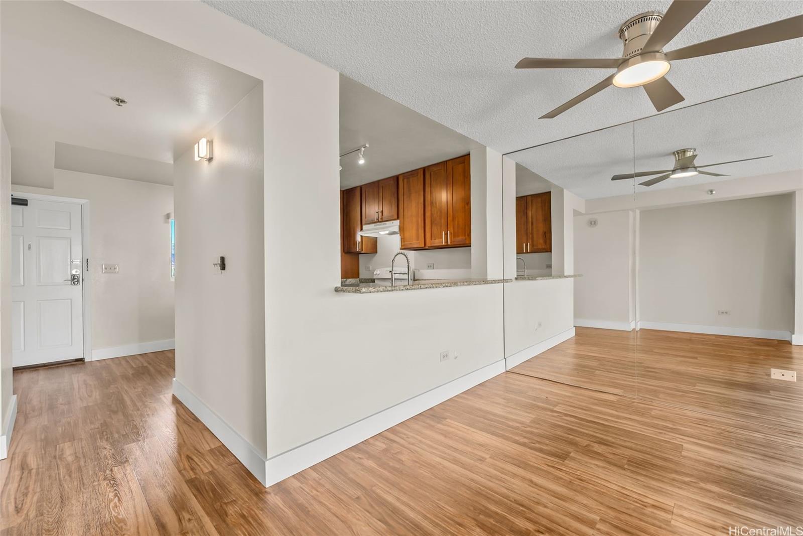 Country Club Village 2 condo # 2011, Honolulu, Hawaii - photo 11 of 18