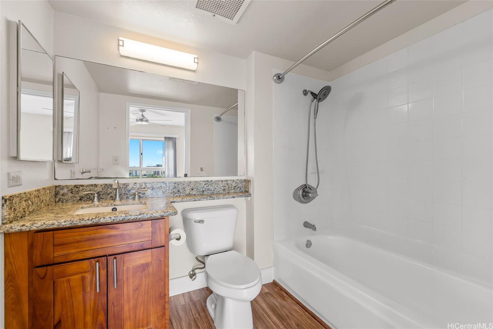 Country Club Village 2 condo # 2011, Honolulu, Hawaii - photo 16 of 18