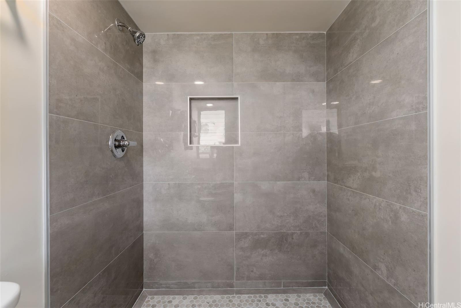 3056 Kalakaua condo # 5W, Honolulu, Hawaii - photo 10 of 25